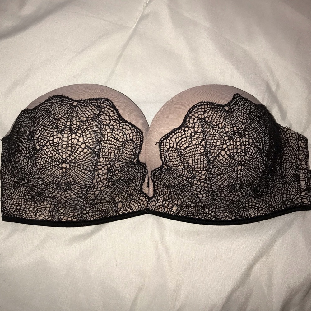 Bombshell add 2 cup sizes strapless bra 32C